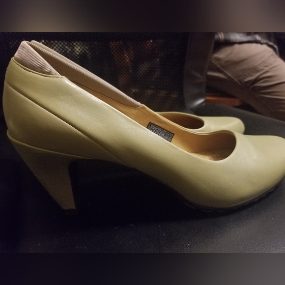 NWOT Tsubo shoes discontinued - Picture 9 of 11